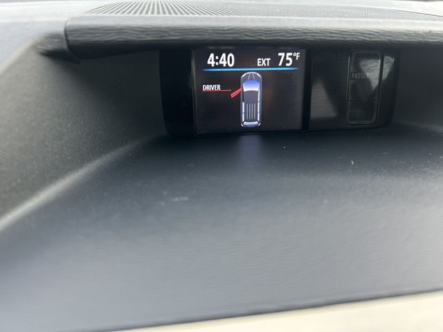 2013 Toyota Sienna LE FWD 8-Passenger V6