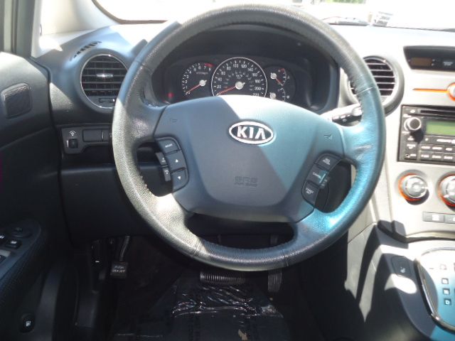 2011 Kia Rondo EX