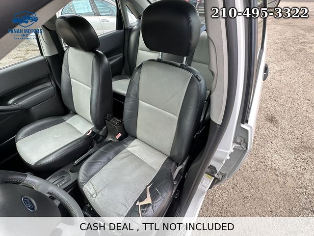 2007 Ford Focus ZX4 SE