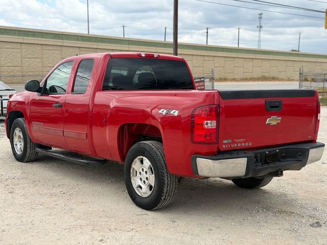 2011 Chevrolet Silverado 1500 LS Extended Cab 4WD