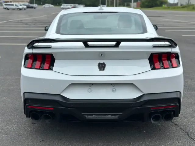 2025 Ford Mustang Dark Horse