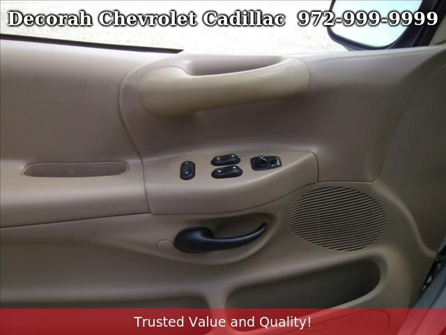 1998 Ford F150 Lariat Reg. Cab Short Bed 2WD