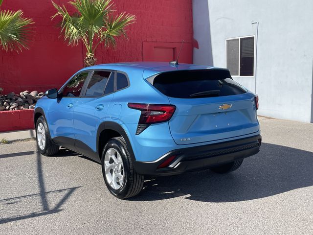 2025 Chevrolet Trax LS