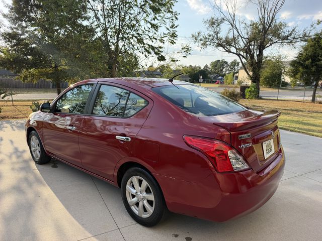 2013 Nissan Versa 