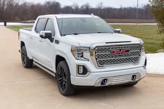 2020 GMC Sierra 1500 Denali Crew Cab Long Box 4WD