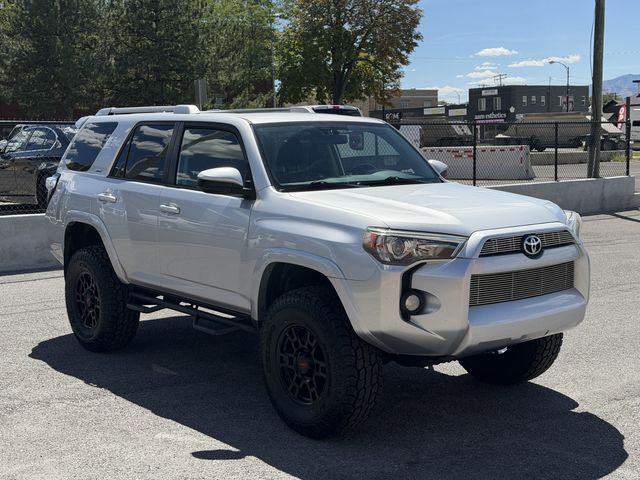 2016 Toyota 4Runner SR5 4WD V6 7 Passenger