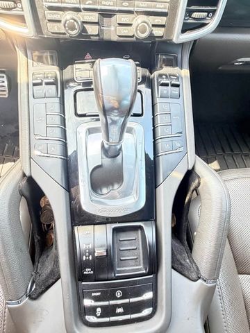 2016 Porsche Cayenne S