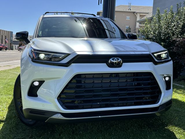 2025 Toyota Grand Highlander Hybrid Nightshade AWD