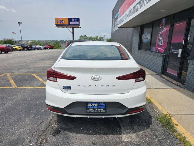 2019 Hyundai Elantra SE 6M