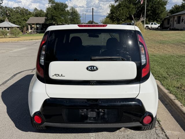 2016 Kia Soul + w/Primo Package