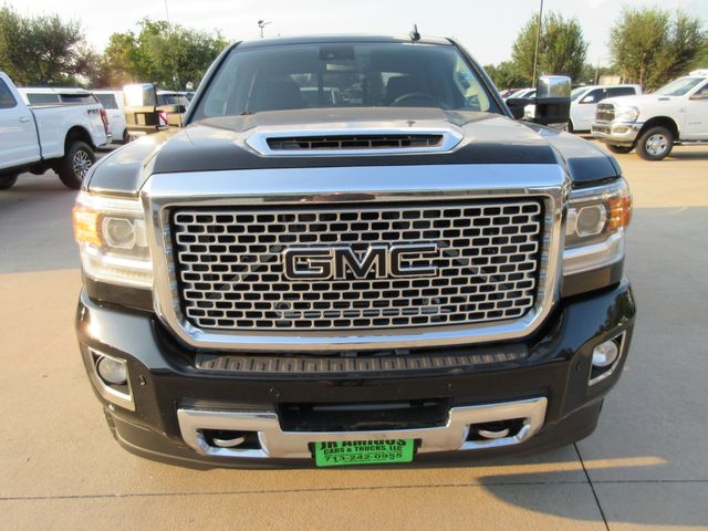 2017 GMC Sierra 3500HD Denali Crew Cab 4WD