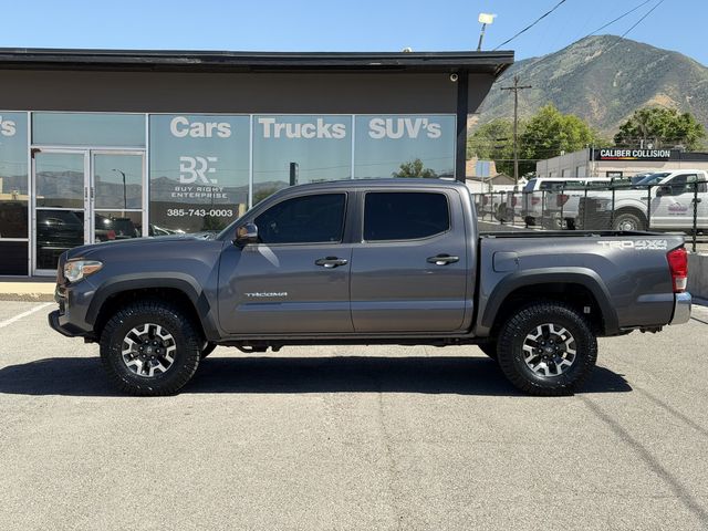2017 Toyota Tacoma TRD Off-Road V6 6AT 4WD