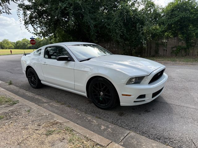 2014 Ford Mustang V6 Coupe