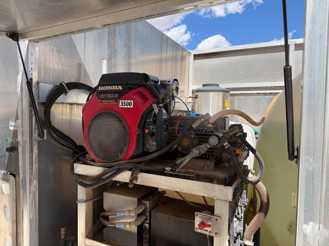 2020 Mitsubishi Fuso FEC72S Trash Can Cleaning Truck