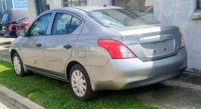 2013 Nissan Versa 1.6 S Plus