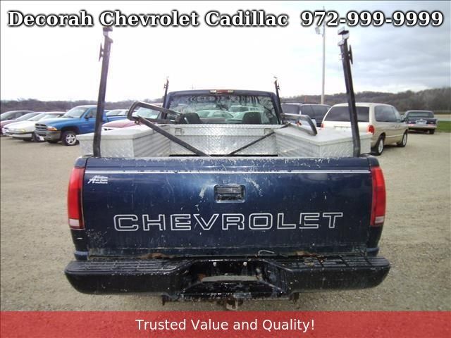 1998 Chevrolet C2500 Base