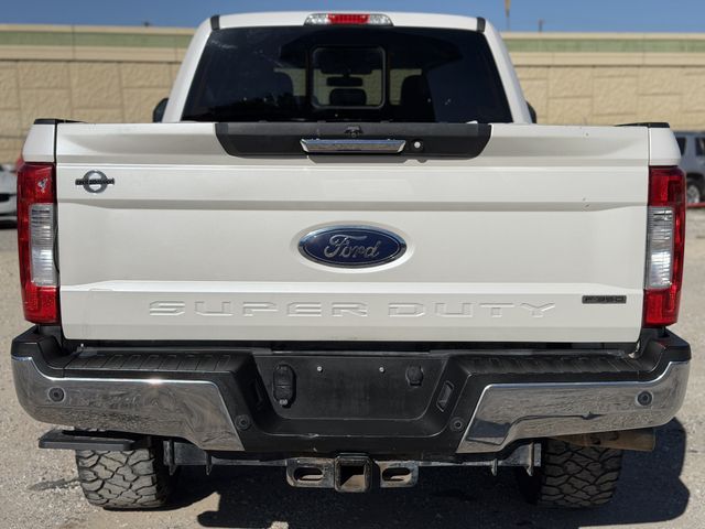 2017 Ford F-350 SD Lariat Crew Cab 4WD