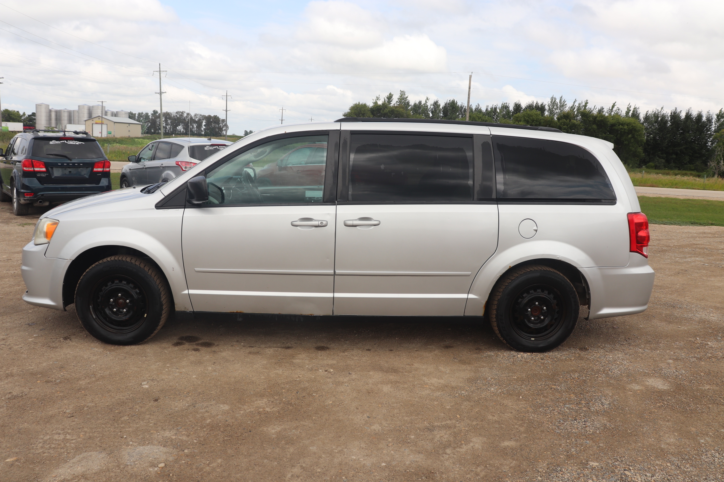 2011 Dodge Grand Caravan (R)(D)(7) Express - 5