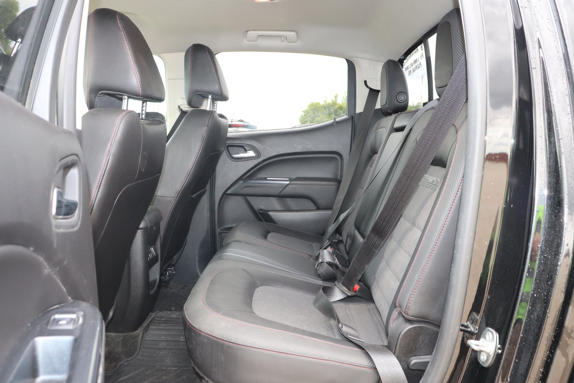 2016 GMC Canyon (R)(K)(5) SLE Crew Cab 4WD - 10