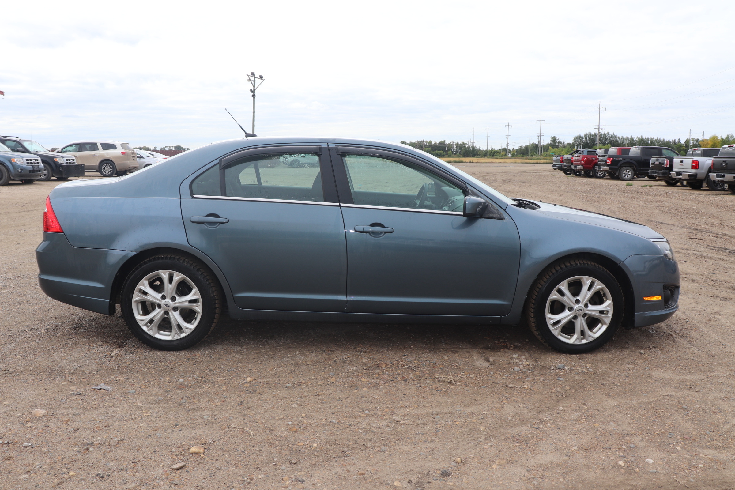 2012 Ford Fusion (R)(D)(5) SE - 4