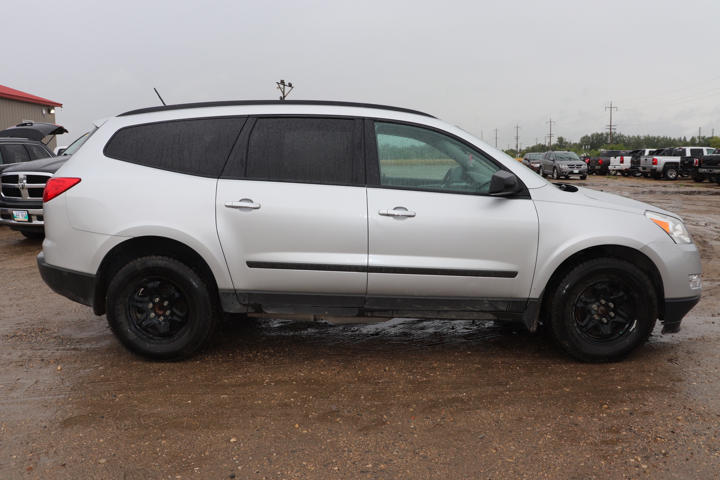 2010 Chevrolet Traverse (R)(8)(E) LS FWD - 5