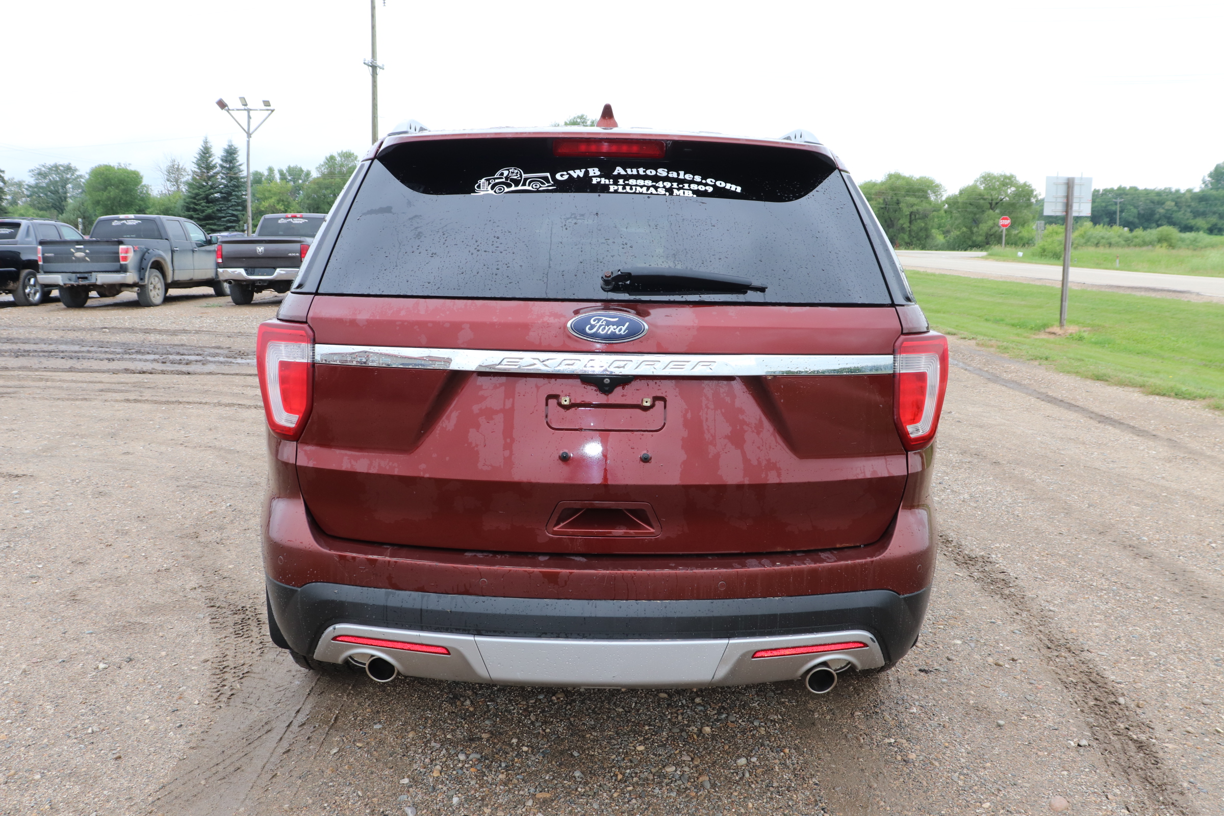 2016 Ford Explorer (R)(P)(7) XLT 4WD - 7