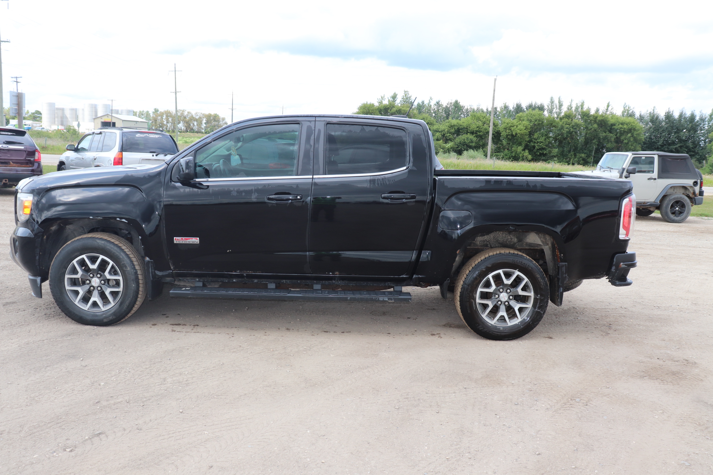2016 GMC Canyon (R)(K)(5) SLE Crew Cab 4WD - 5