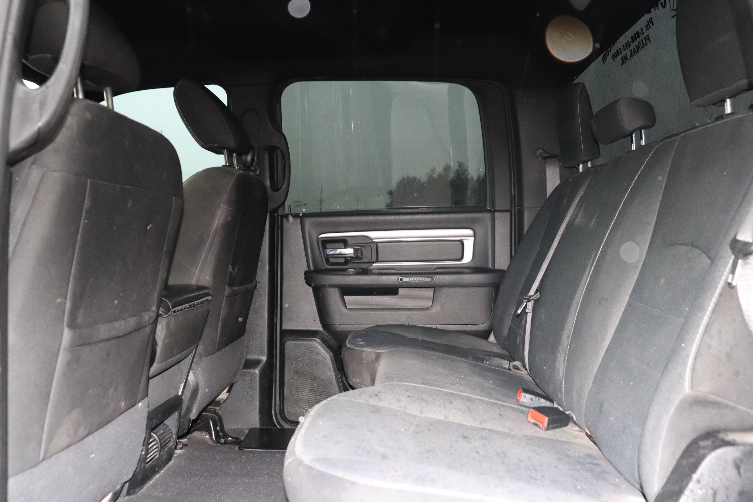 2022 RAM 1500 Classic (R)(Z+)(6) Tradesman Crew Cab SWB 4WD - 14