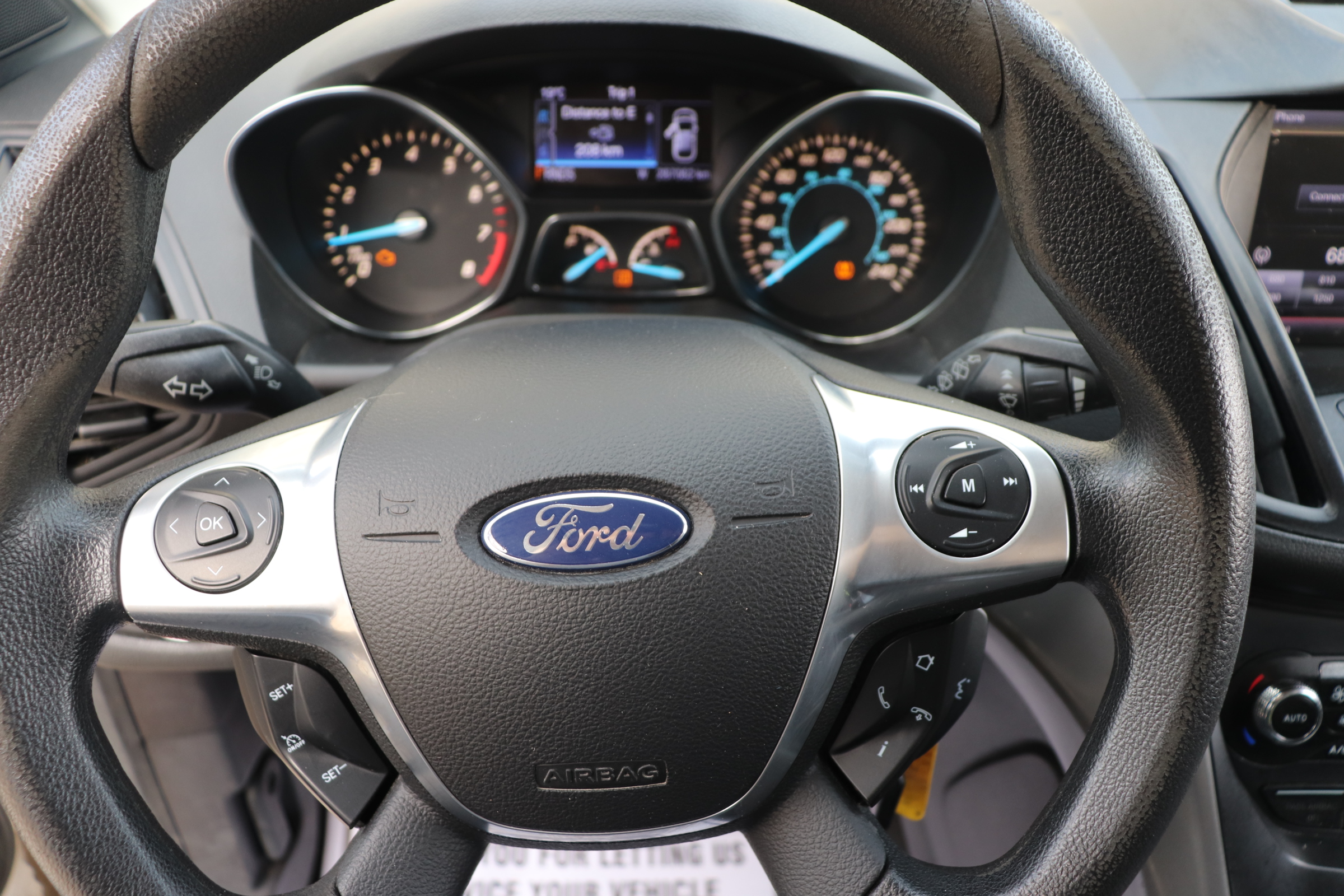 2013 Ford Escape (Y)(D)(5) SE 4WD - 12