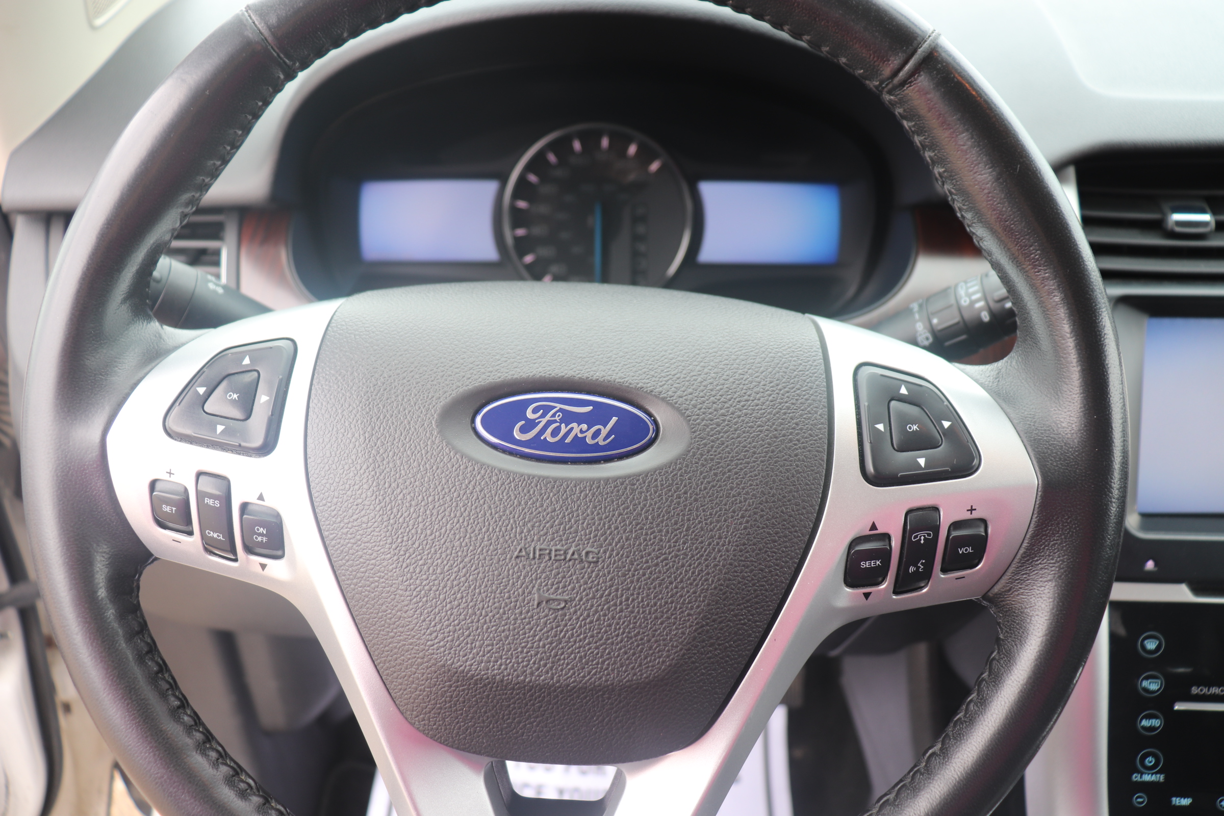 2013 Ford Edge (R)(F)(5) Limited AWD - 12