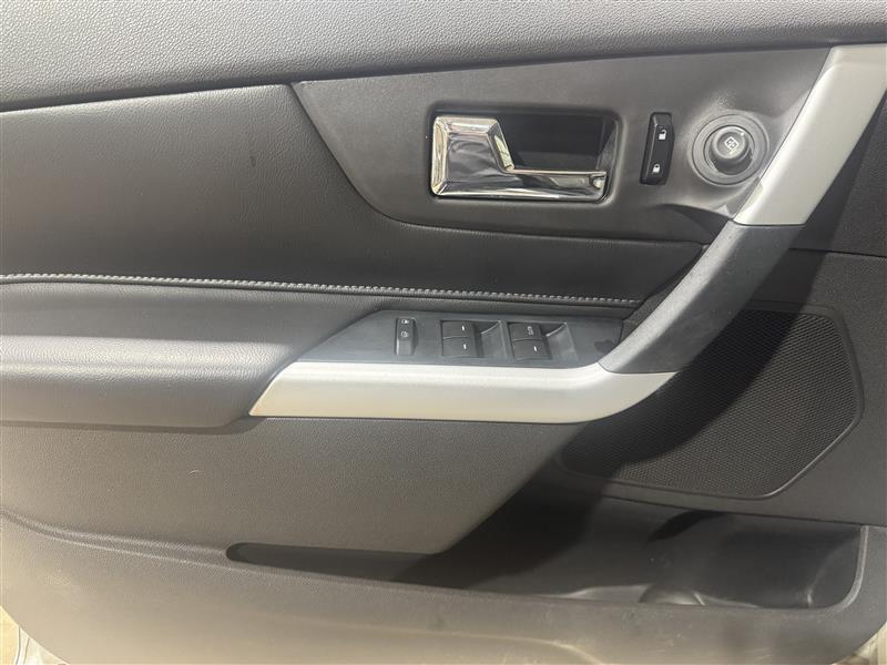 2011 Ford Edge (R)(F)(5) Sport AWD - 10