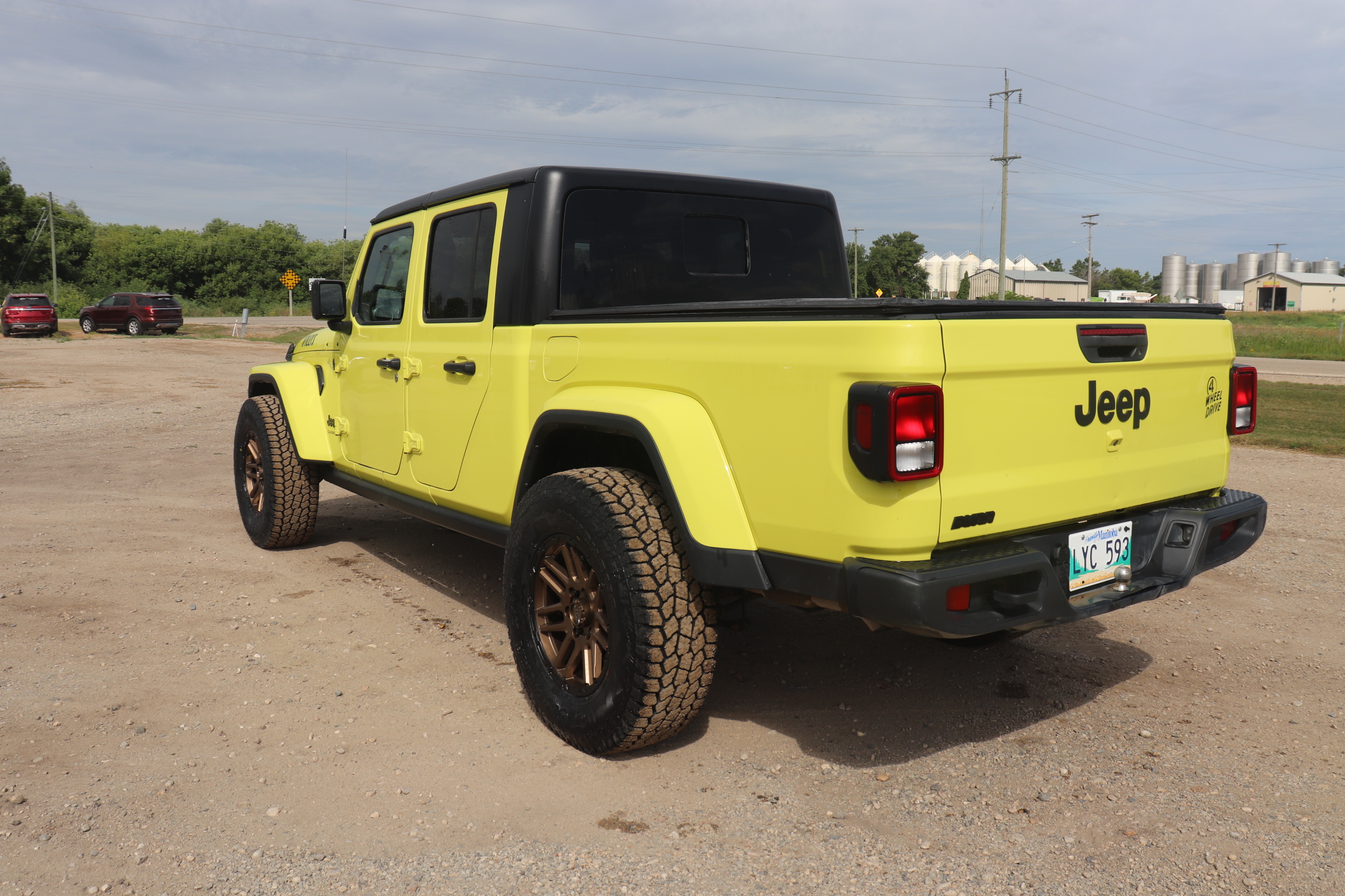 2023 Jeep Gladiator (G)(5) Sport - 6
