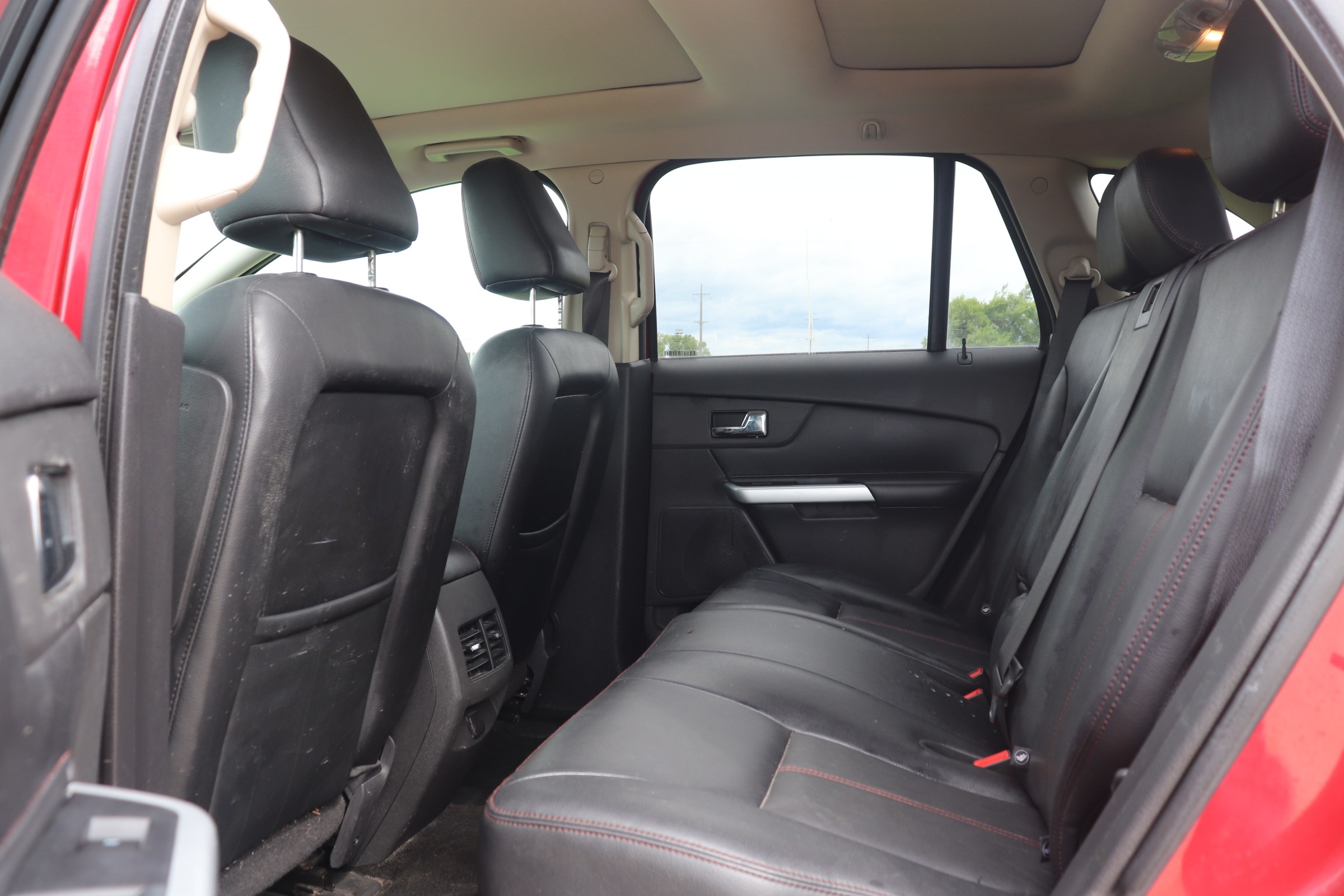 2011 Ford Edge (R)(E)(5) SEL AWD - 11