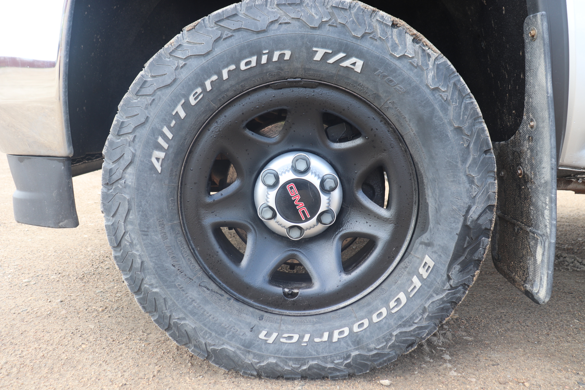 2016 GMC Sierra 1500 (R)(S)(5) Base Crew Cab Short Box 4WD - 16