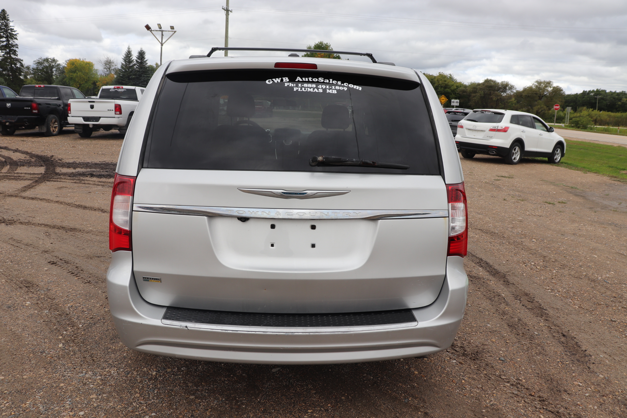 2012 Chrysler Town & Country (R)(E)(7) Touring - 5