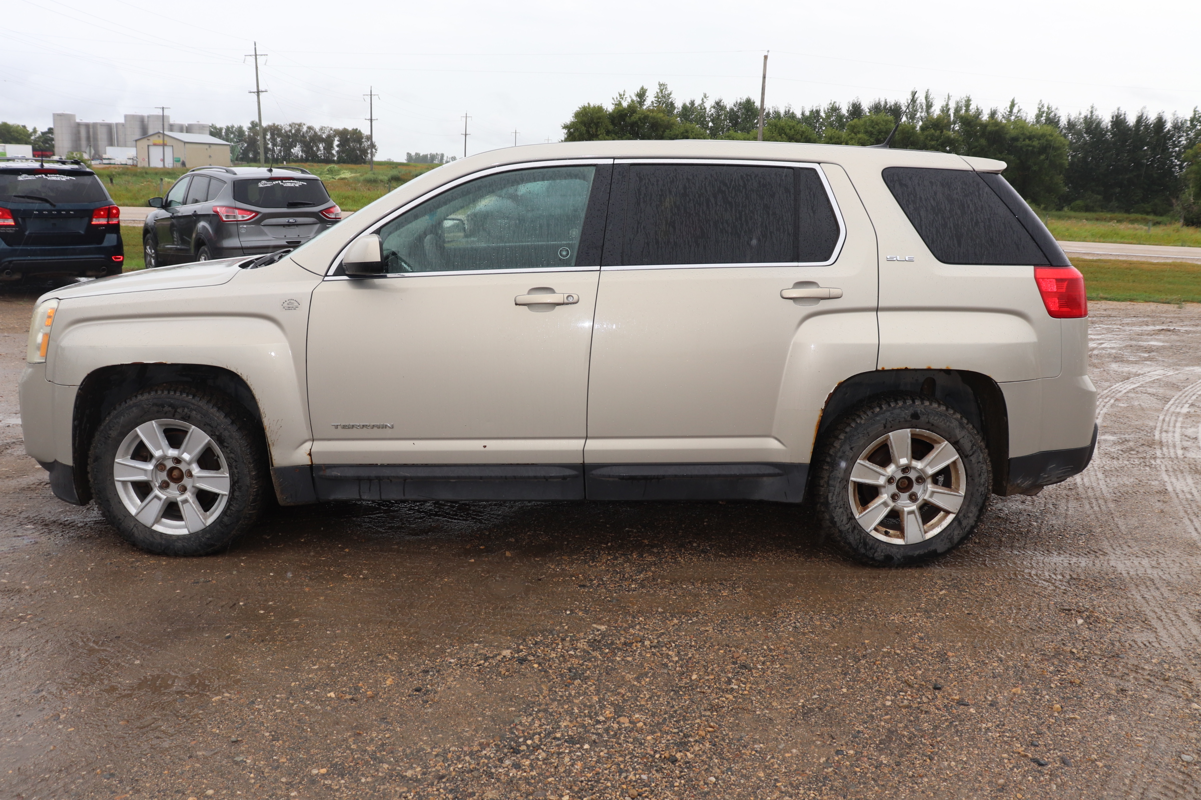 2011 GMC Terrain (R)(C)(5) SLE1 AWD - 6