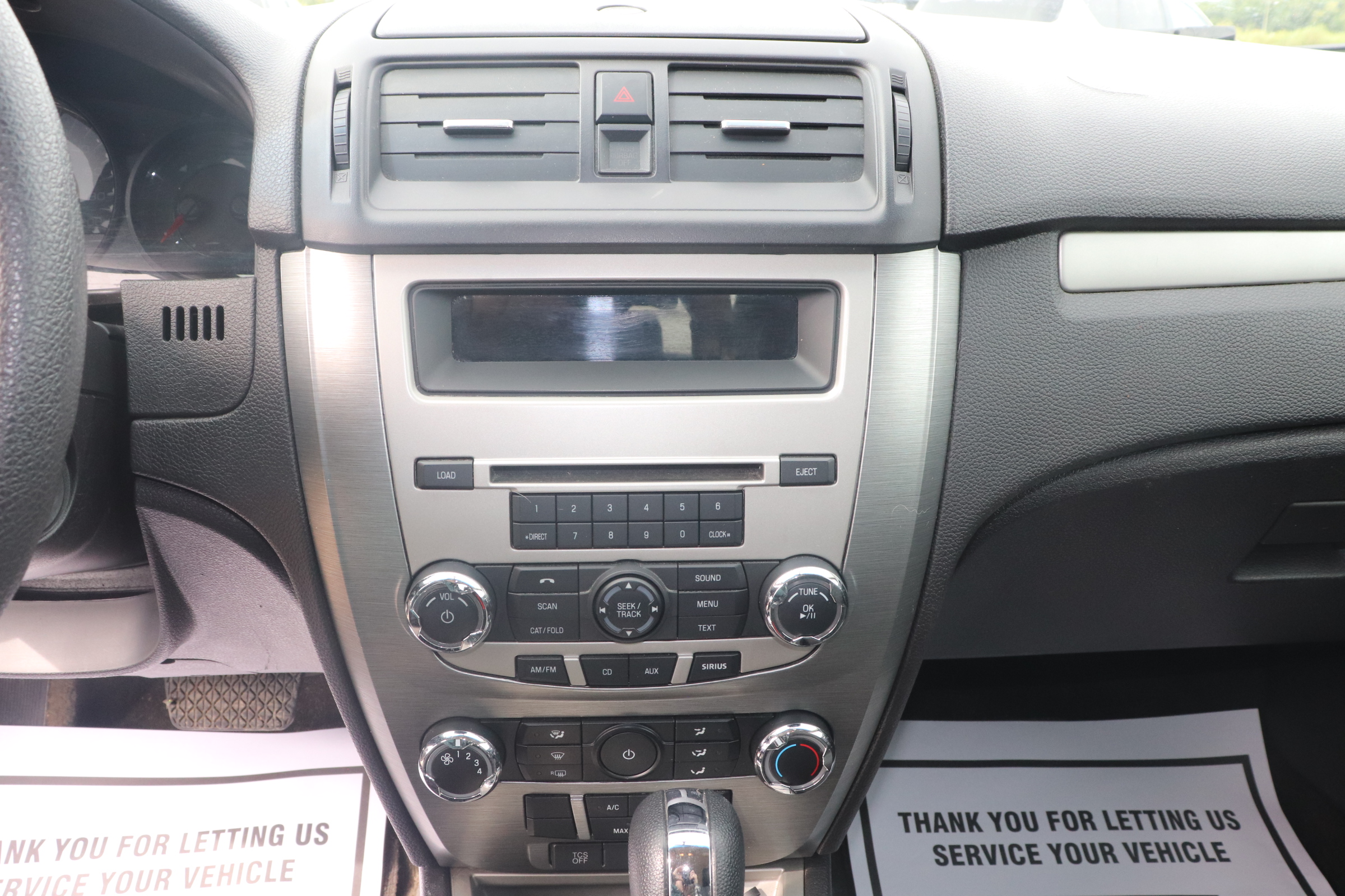 2012 Ford Fusion (R)(D)(5) SE - 13