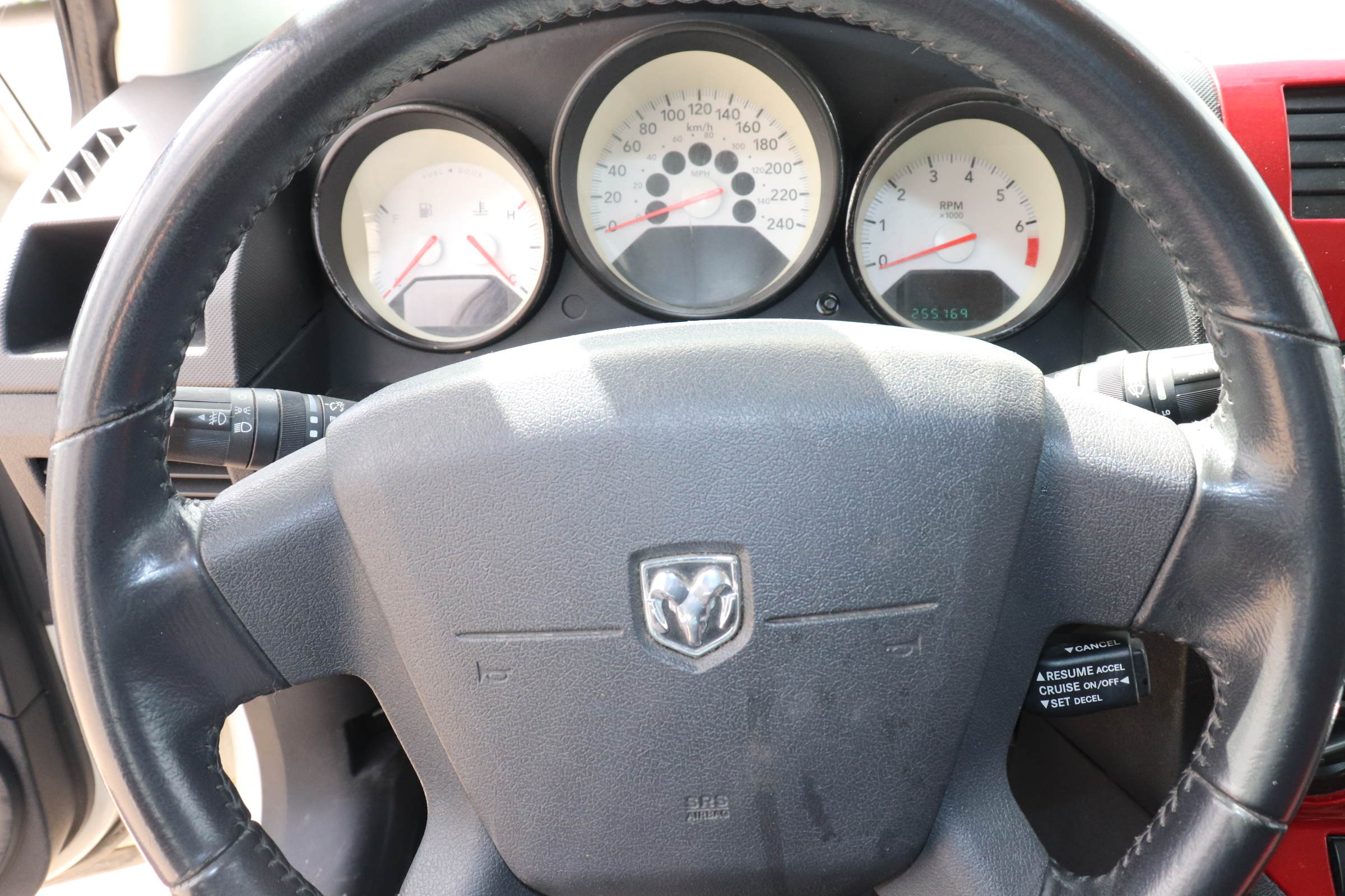 2008 Dodge Caliber (R)(C)(5) SXT - 12