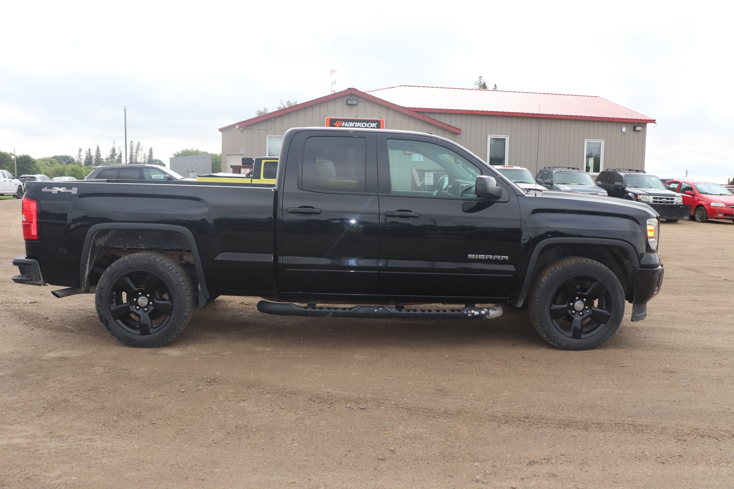 2015 GMC Sierra 1500 (G)(S)(5) Base Double Cab 4WD - 4