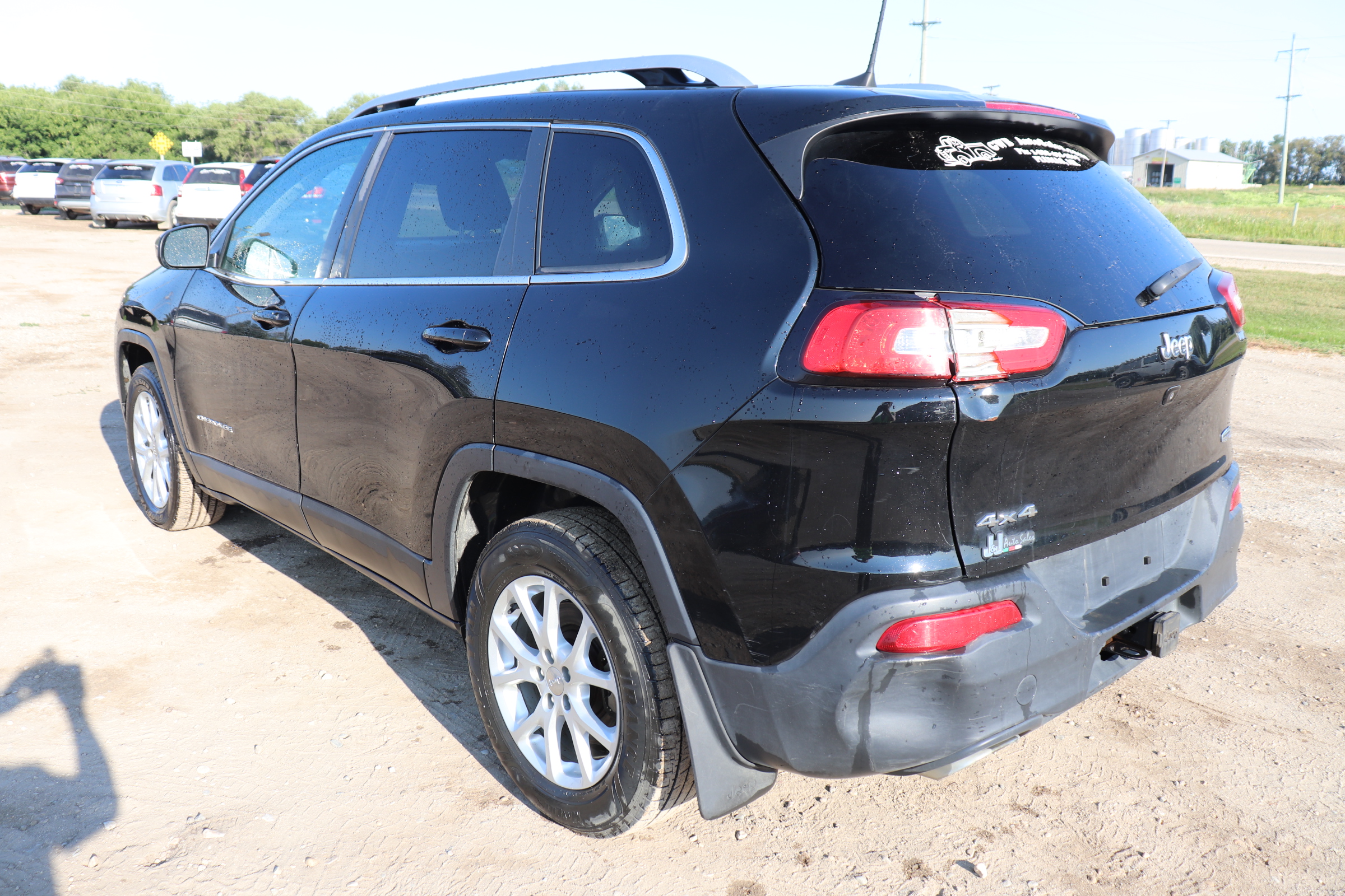 2018 Jeep Cherokee (R)(F)(5) Latitude 4WD - 6