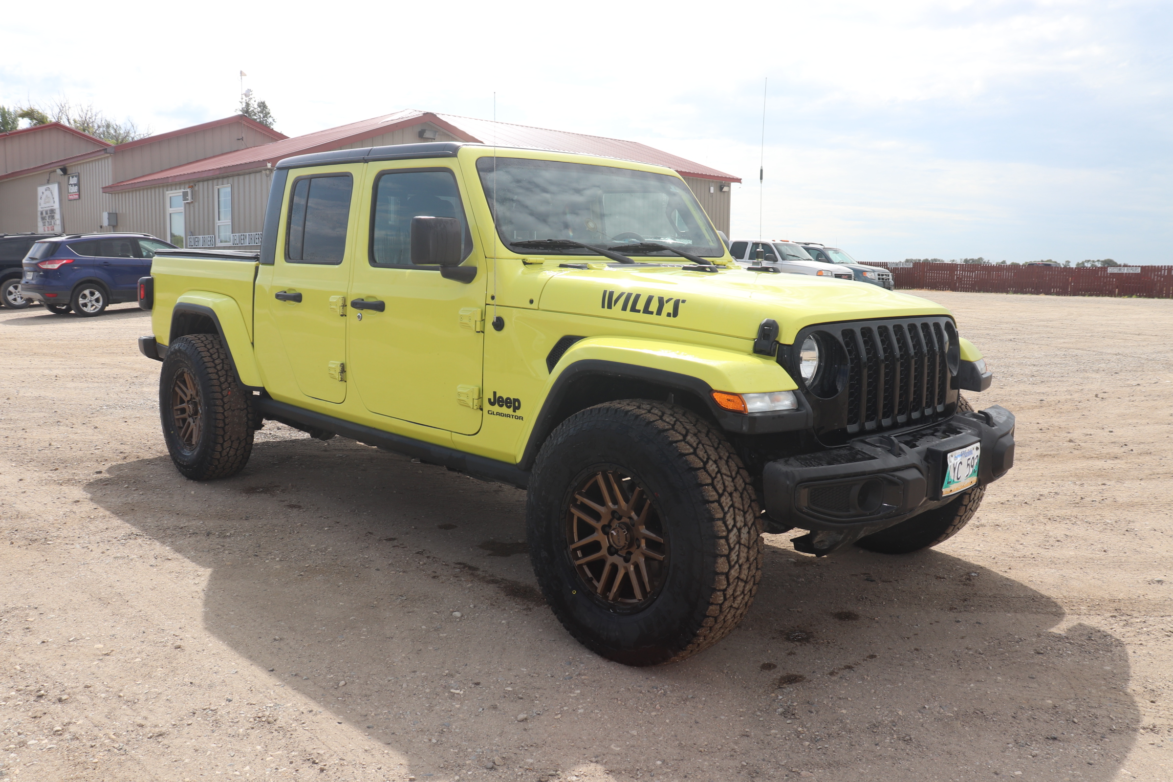 2023 Jeep Gladiator (G)(5) Sport - 2
