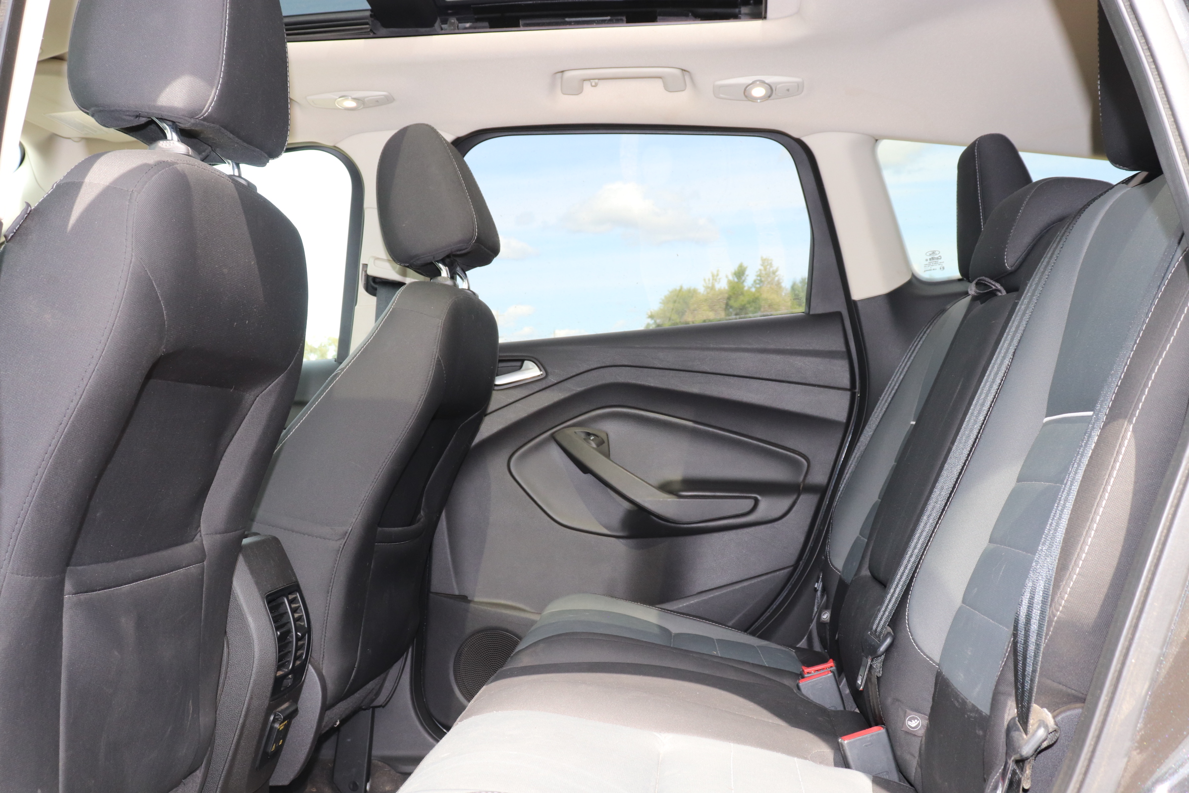 2014 Ford Escape (R)(D)(5) SE 4WD - 11