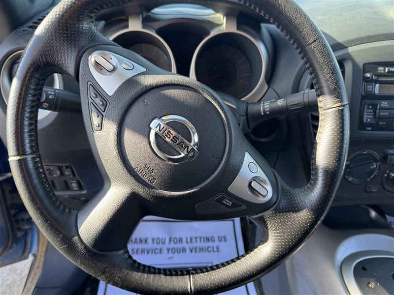 2011 Nissan Juke (R)(E)(5) SV AWD - 13