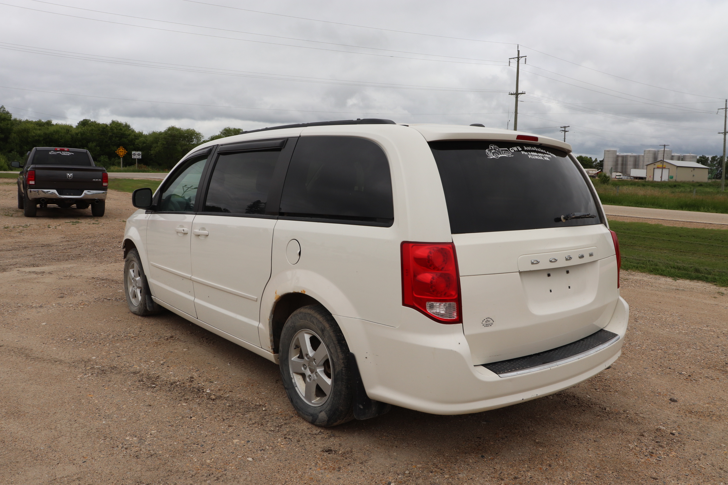 2011 Dodge Grand Caravan (R)(C)(7) Express