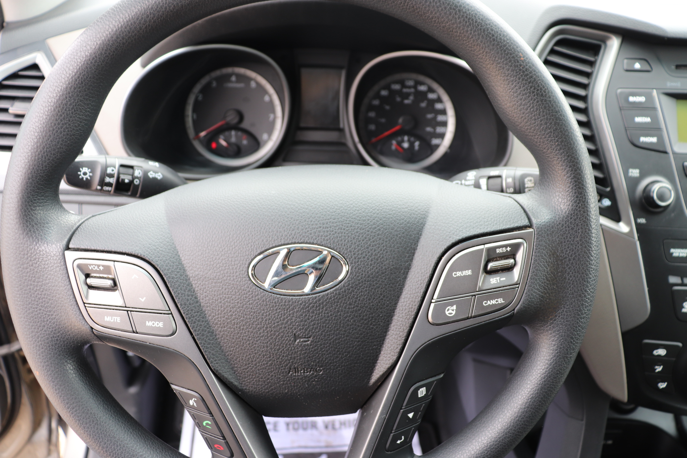 2016 Hyundai Santa Fe (G)(E)(5) Sport 2.4 FWD - 19