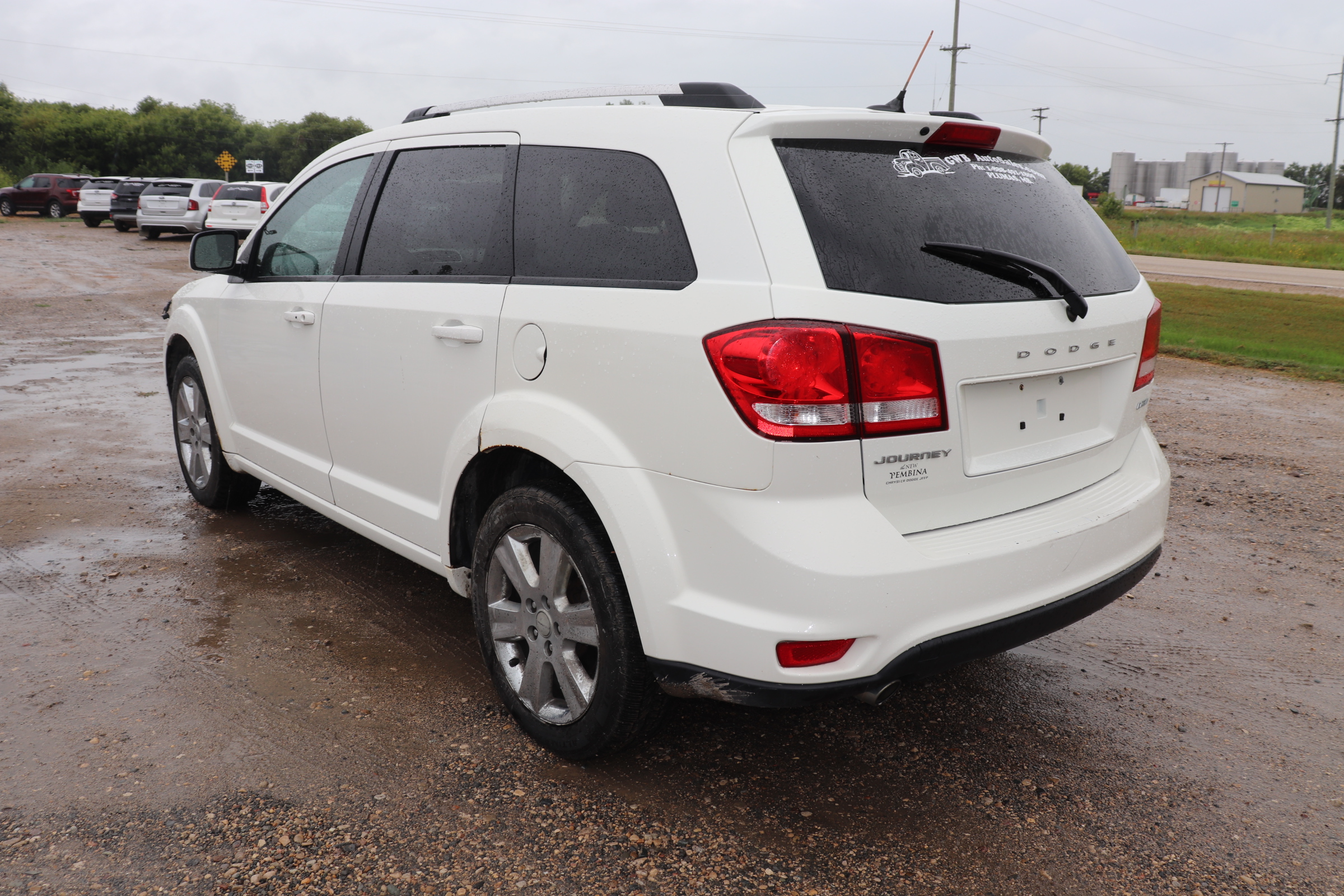 2011 Dodge Journey (R)(G)(7) SXT - 3