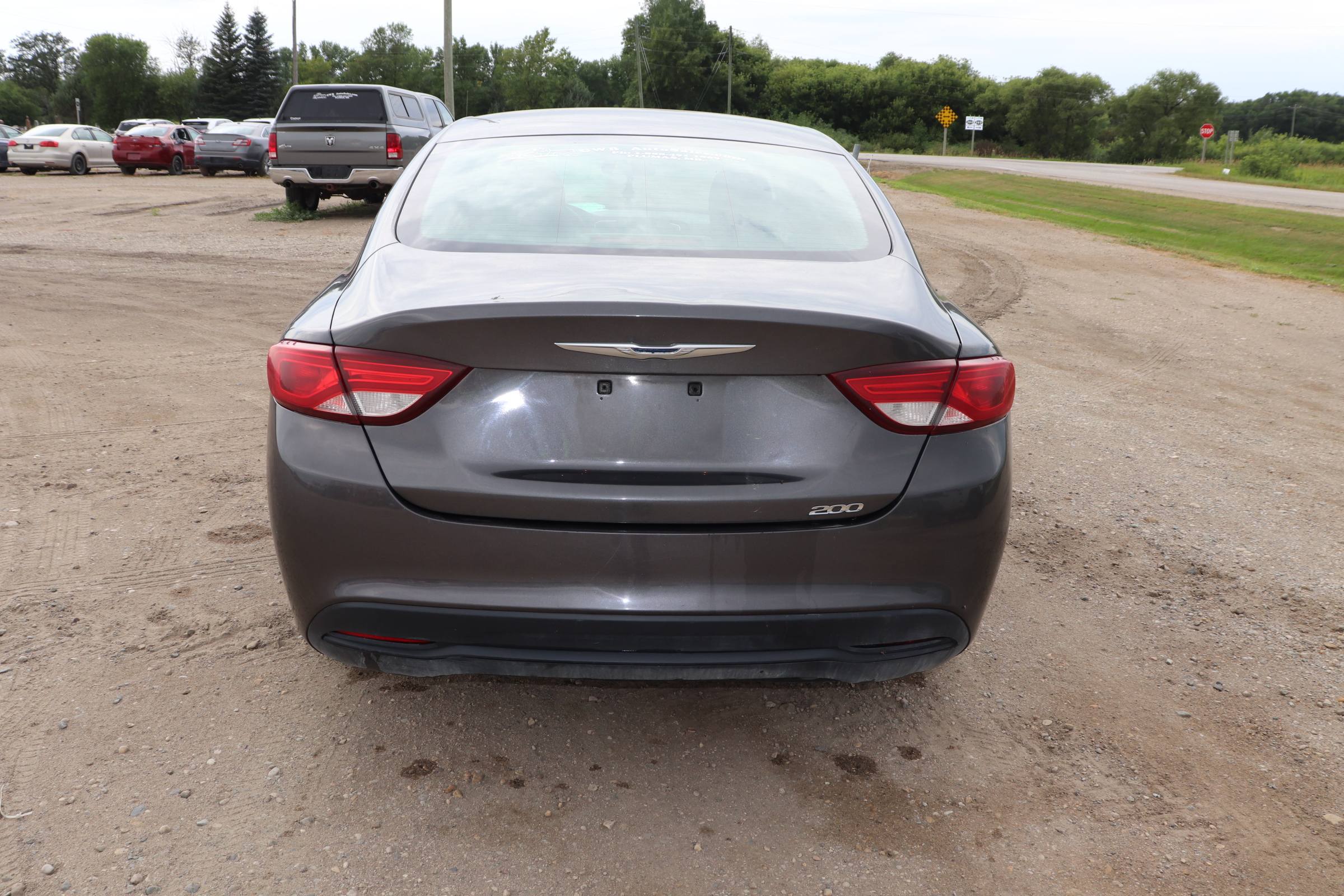 2015 Chrysler 200 (R)(E)(5) LX - 6