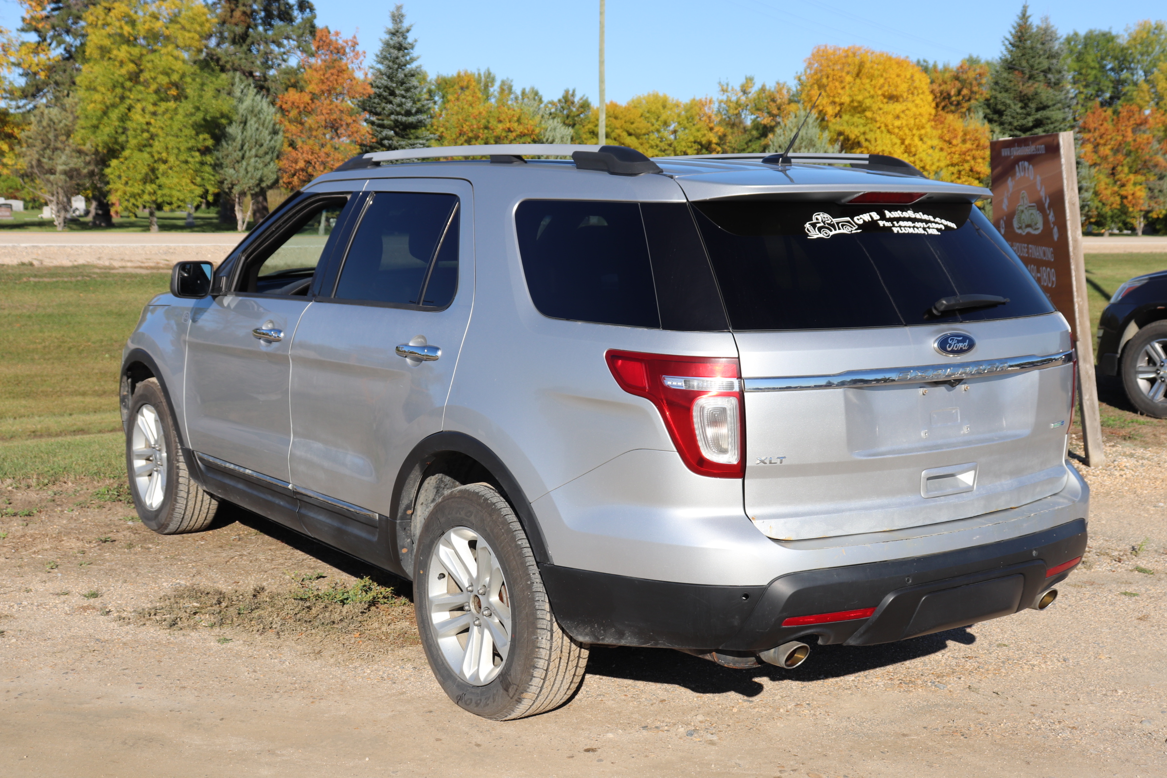 2013 Ford Explorer (R)(H)(7) XLT 4WD - 9