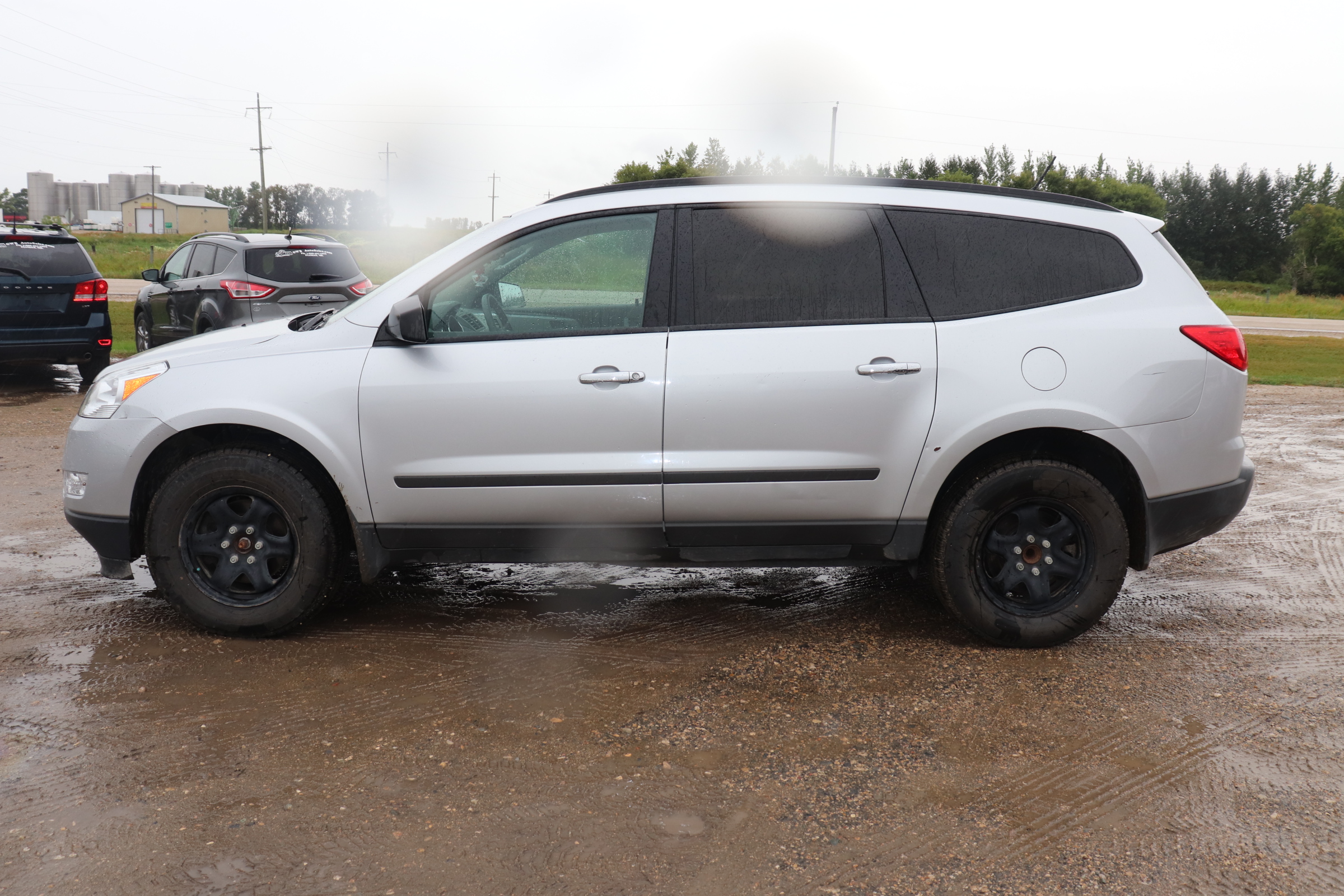 2010 Chevrolet Traverse (R)(8)(E) LS FWD - 8