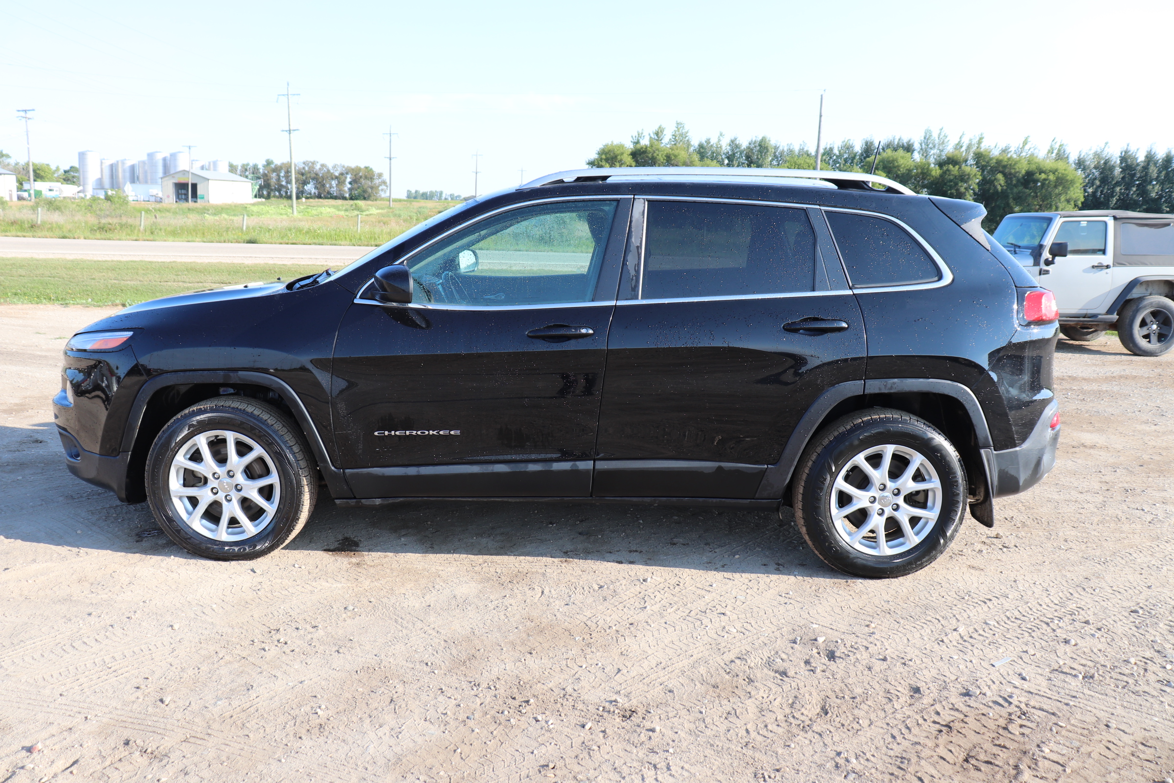 2018 Jeep Cherokee (R)(F)(5) Latitude 4WD - 4